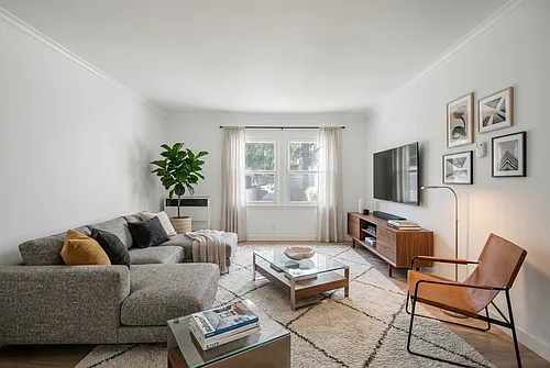 5867.5 W 88th St #5867.5 Photo 1