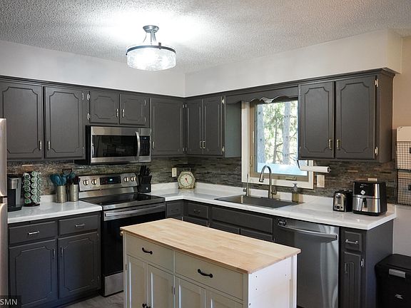 4th image of 13282 Brenda Blvd