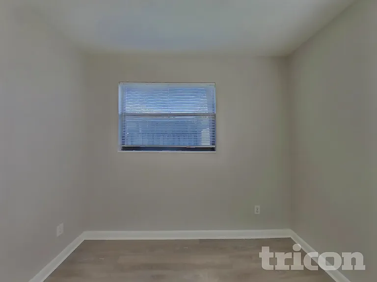2703 Arlex Dr E — Photo 12