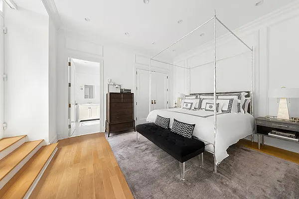 Sold by Douglas Elliman | media 26