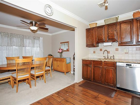 3rd image of 63 Country Club Ln