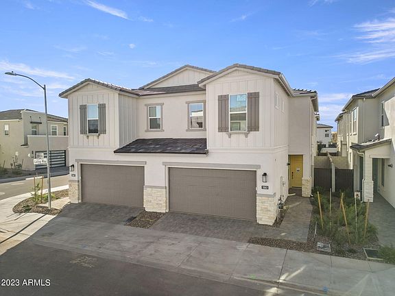 3rd image of 5063 E GALLOP Way