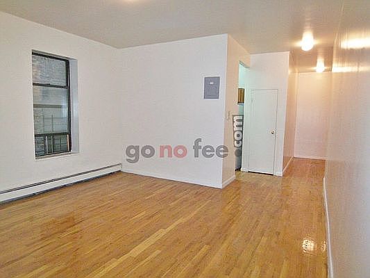 3rd image of 966-968 Saint Nicholas Ave #4B