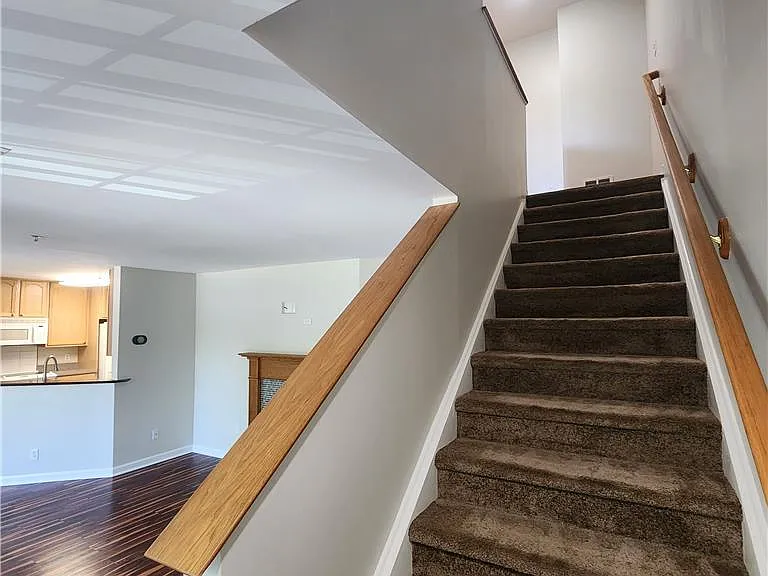854 Nittany Ct — Photo 15