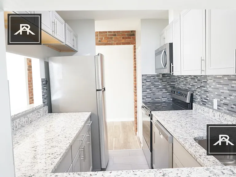 33 Brainerd Rd #112 — Photo 5