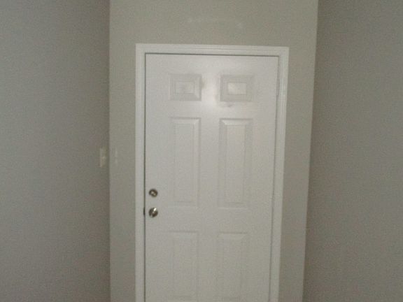 5th image of 9704 Merlot Ln