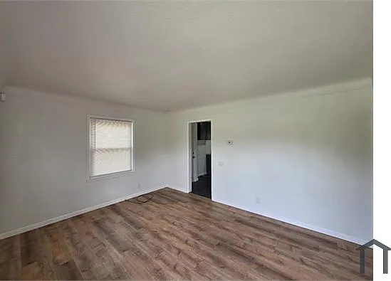 3 bed, 850 sqft, $1,325 — Photo 4