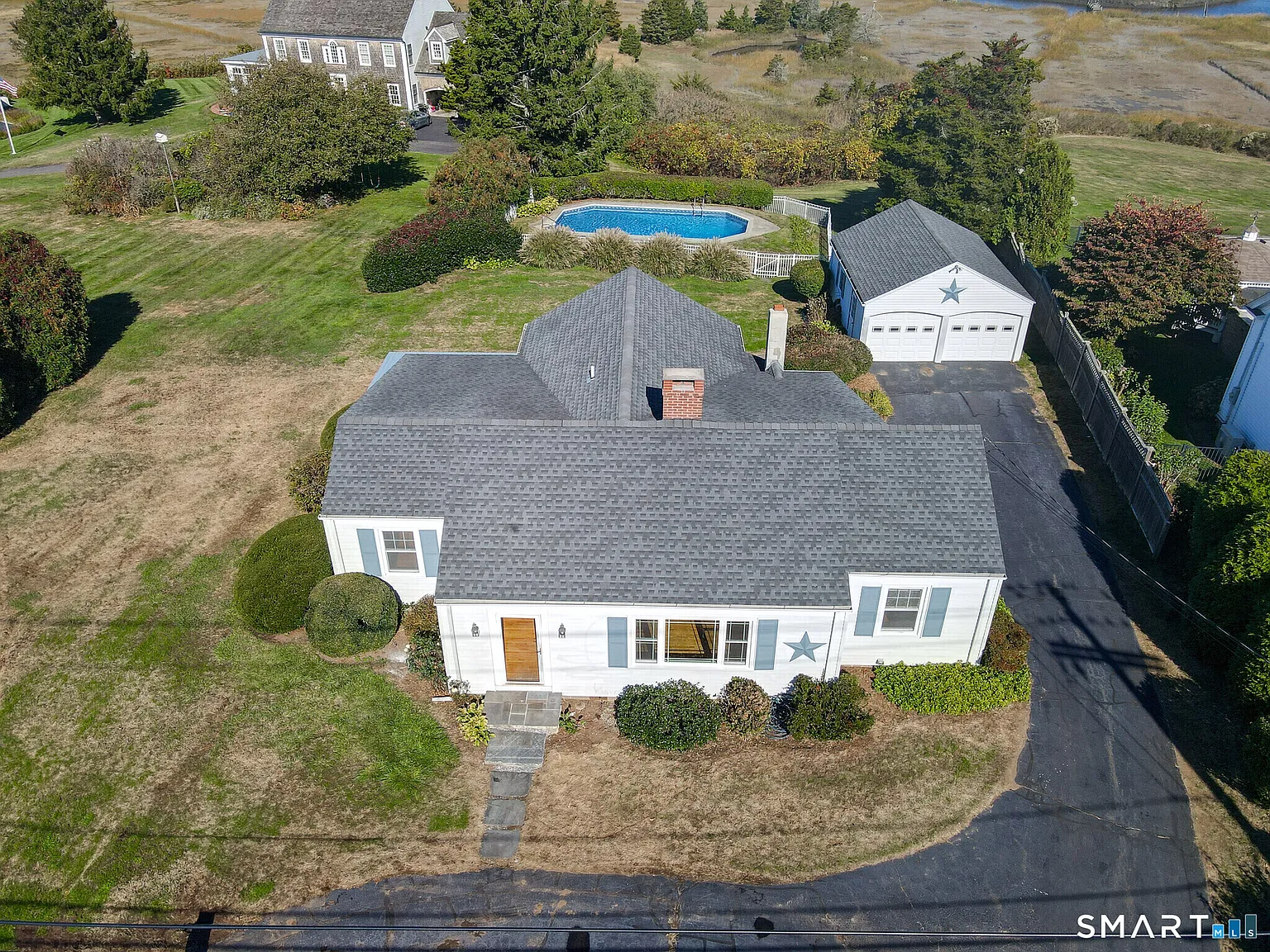 3 bed, 2.0 bath, 1795 sqft, $4,000 — Photo 4