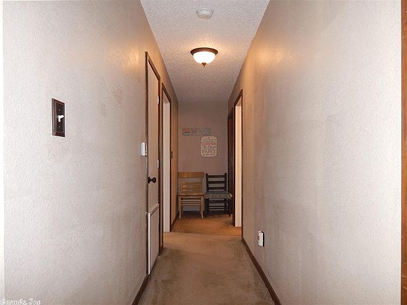 4th image of 914 W Dequincy Ave