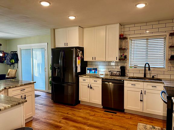 5th image of 353 Starbuck Rd