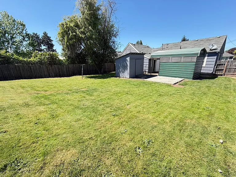 56 E Cedar St — Photo 24