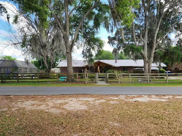 151 Elm St, Center Hill, FL 33514