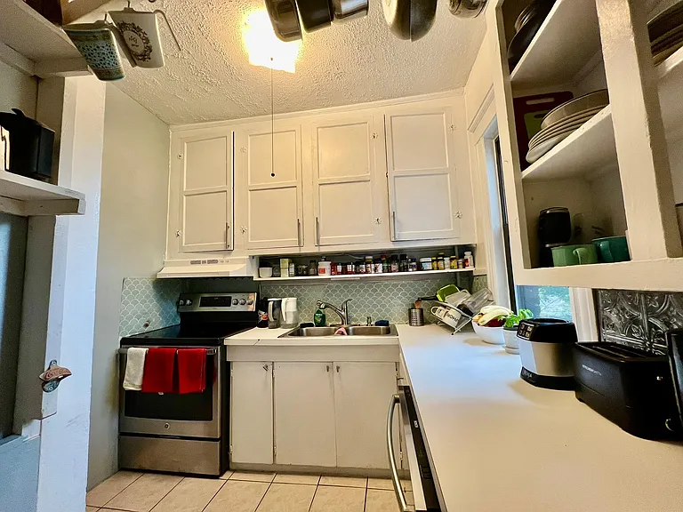 91 Winthrop Rd #1 — Photo 13