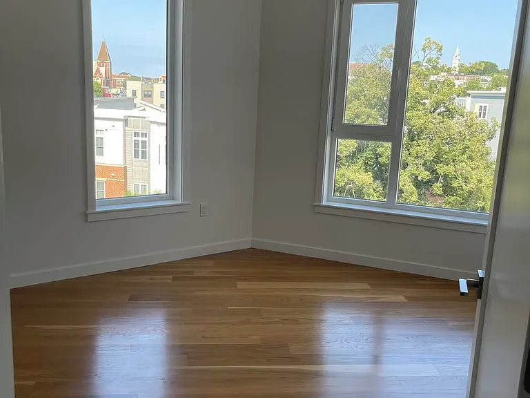 267 Old Colony Ave #406 — Photo 5