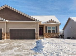 372 NW Autumn Crest Dr, Ankeny, IA 50023