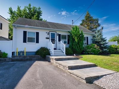 296 Ocean Grove Ave, Swansea, MA, 02777