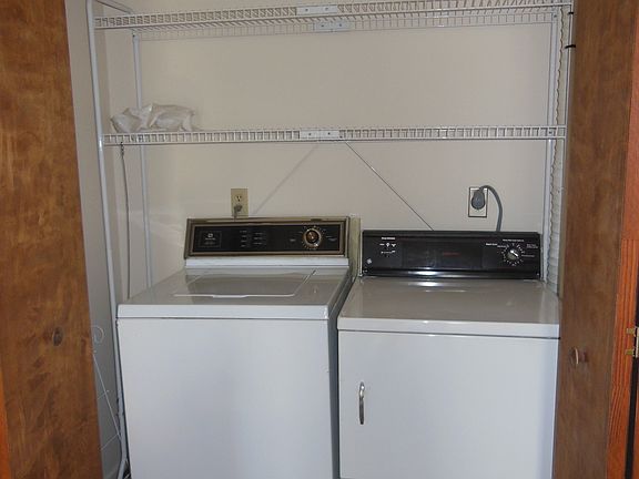 washer and drier stay