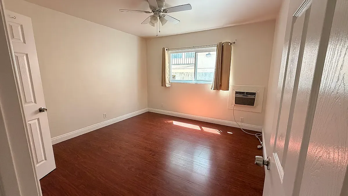 1 bed, 850 sqft, $2,000 — Photo 2