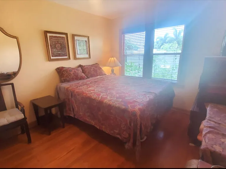 215 N Palmway — Photo 23