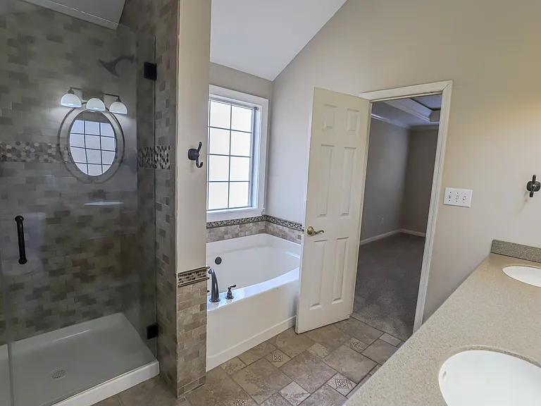 408 Bristol Rd — Photo 37