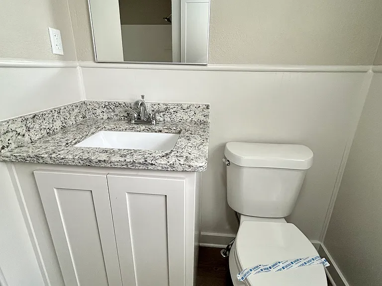 1606 N Travis St — Photo 18