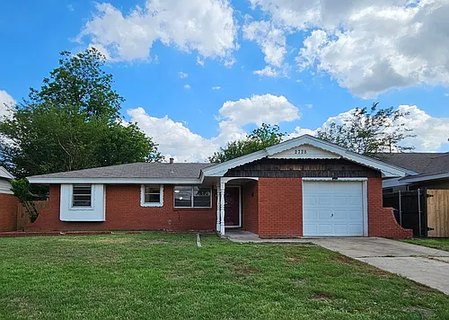 2728 SW 65th St Photo 1