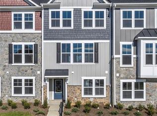 5 Bracewell Ln, Yorktown, VA 23692