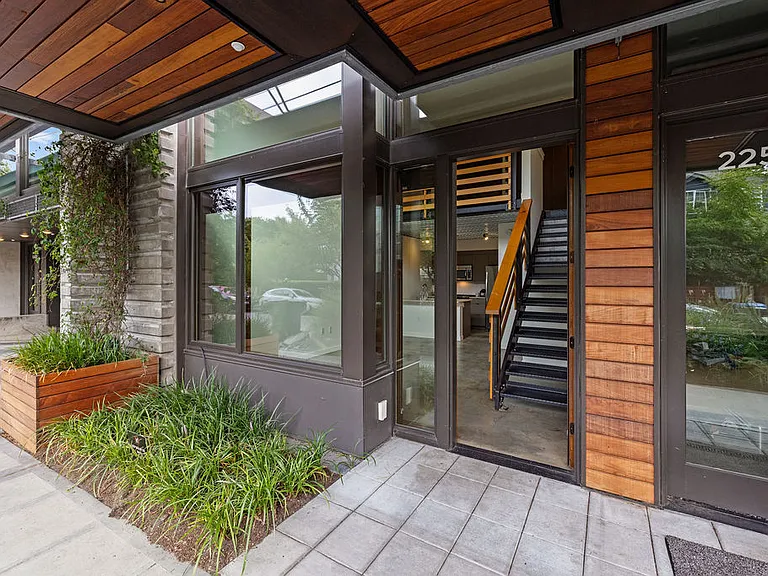 Ballard Lofts — Photo 39