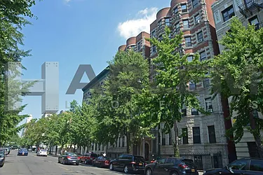 Rented by Harlem Lofts