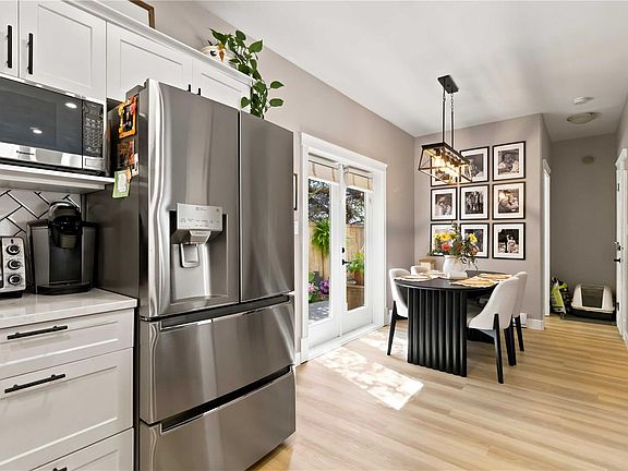 4th image of 2645 Millstream Rd #111