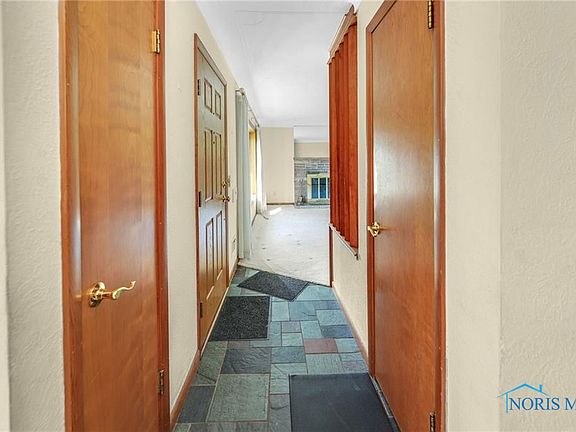 4th image of 3230 Muirfield Ave
