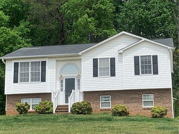 2nd image of 8271 Creedmoor Dr