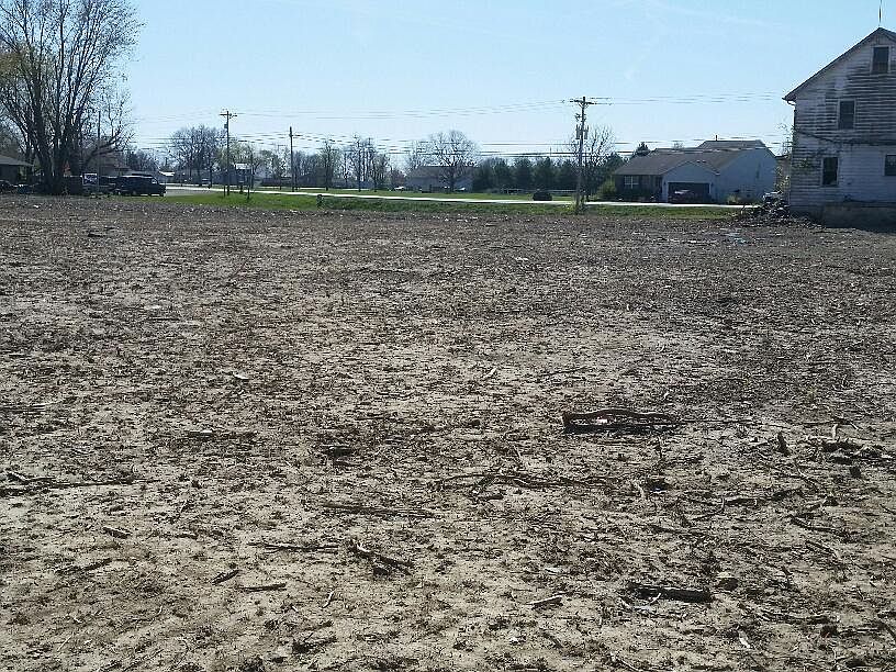2nd image of 14140 Ashville Pike