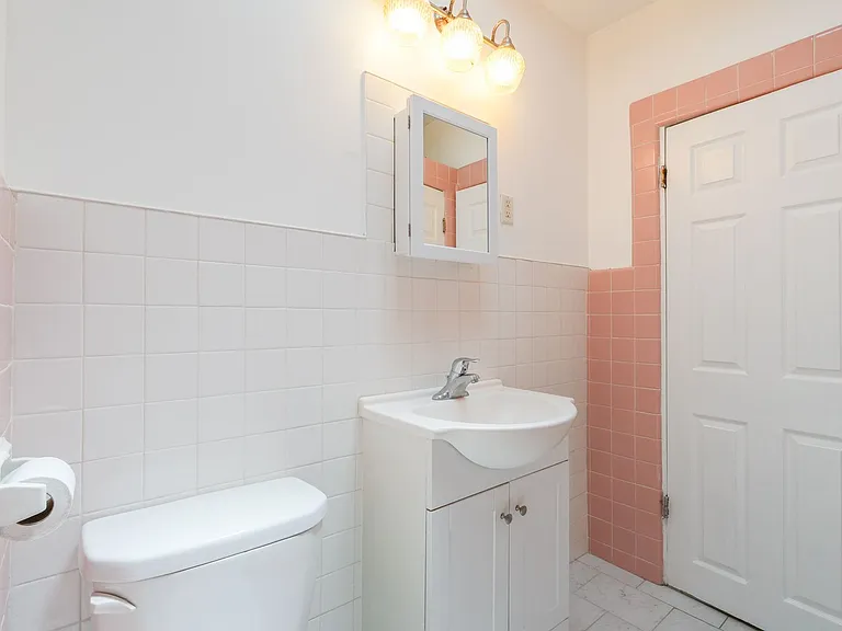 2127 S Beechwood St — Photo 16