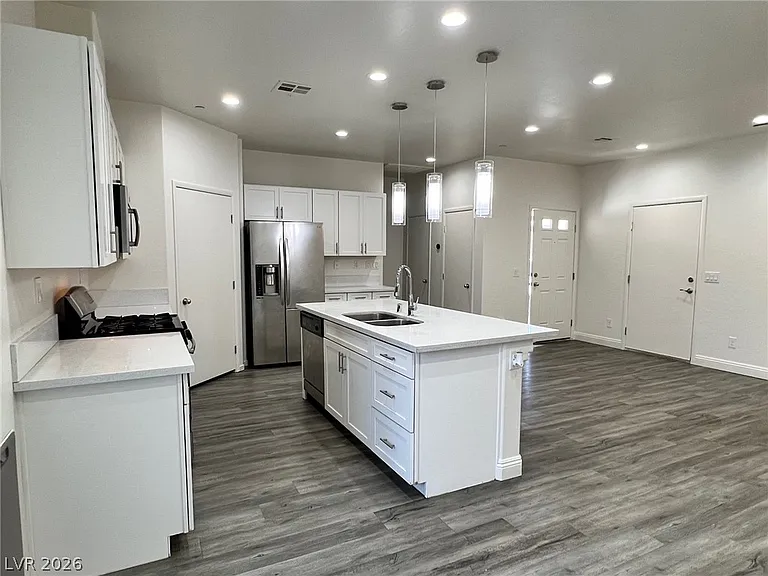 1586 Tilman Ln — Photo 5