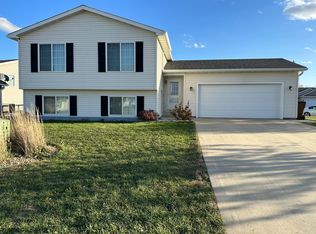 605 25th Ave NW, Austin, MN 55912