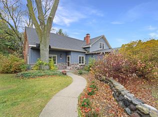 2501 S 35th St, Manitowoc, WI 54220