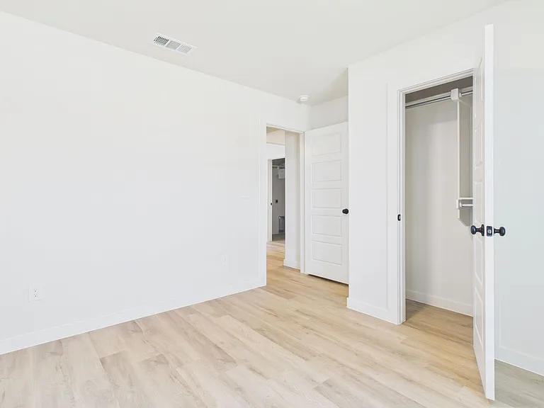 2757 Paisley Rd — Photo 17