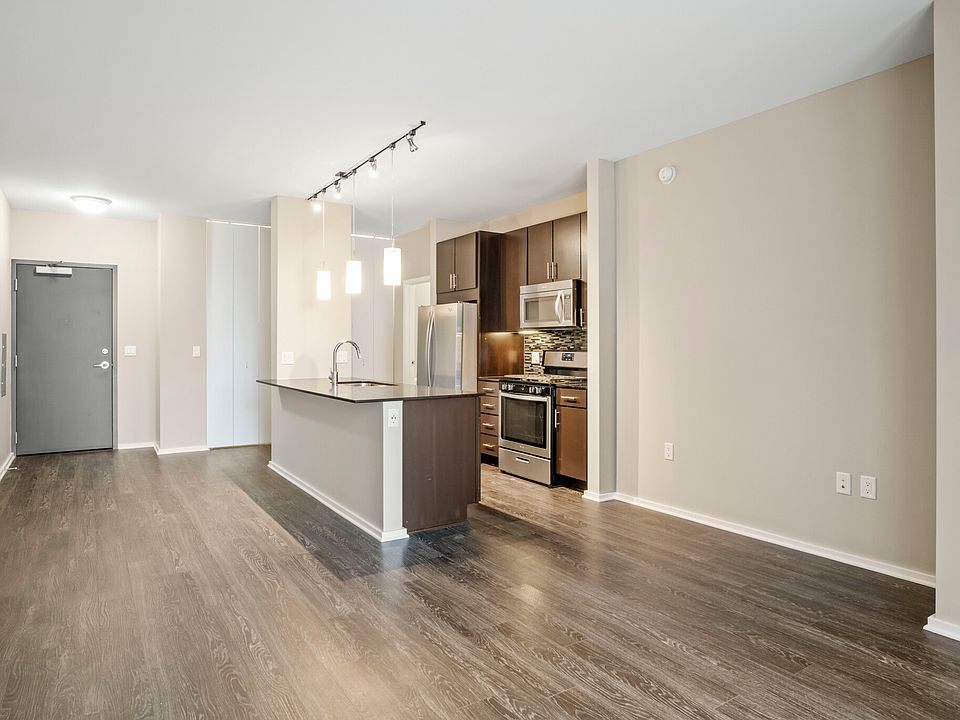1st image of 123 N Desplaines St #1/1