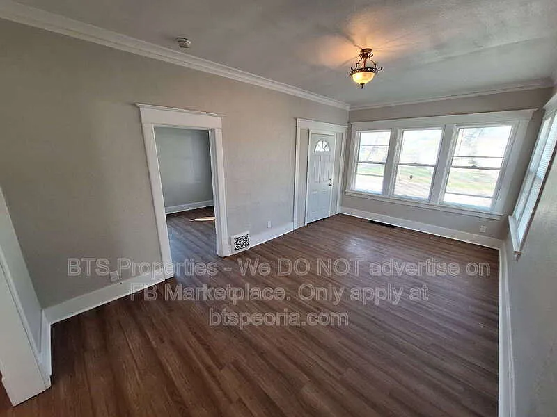 3 bed, 1.0 bath, 1100 sqft, $1,175 — Photo 3