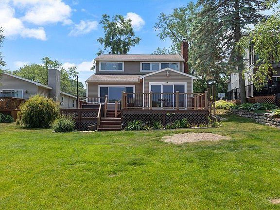 5th image of 4500 Island Park Dr