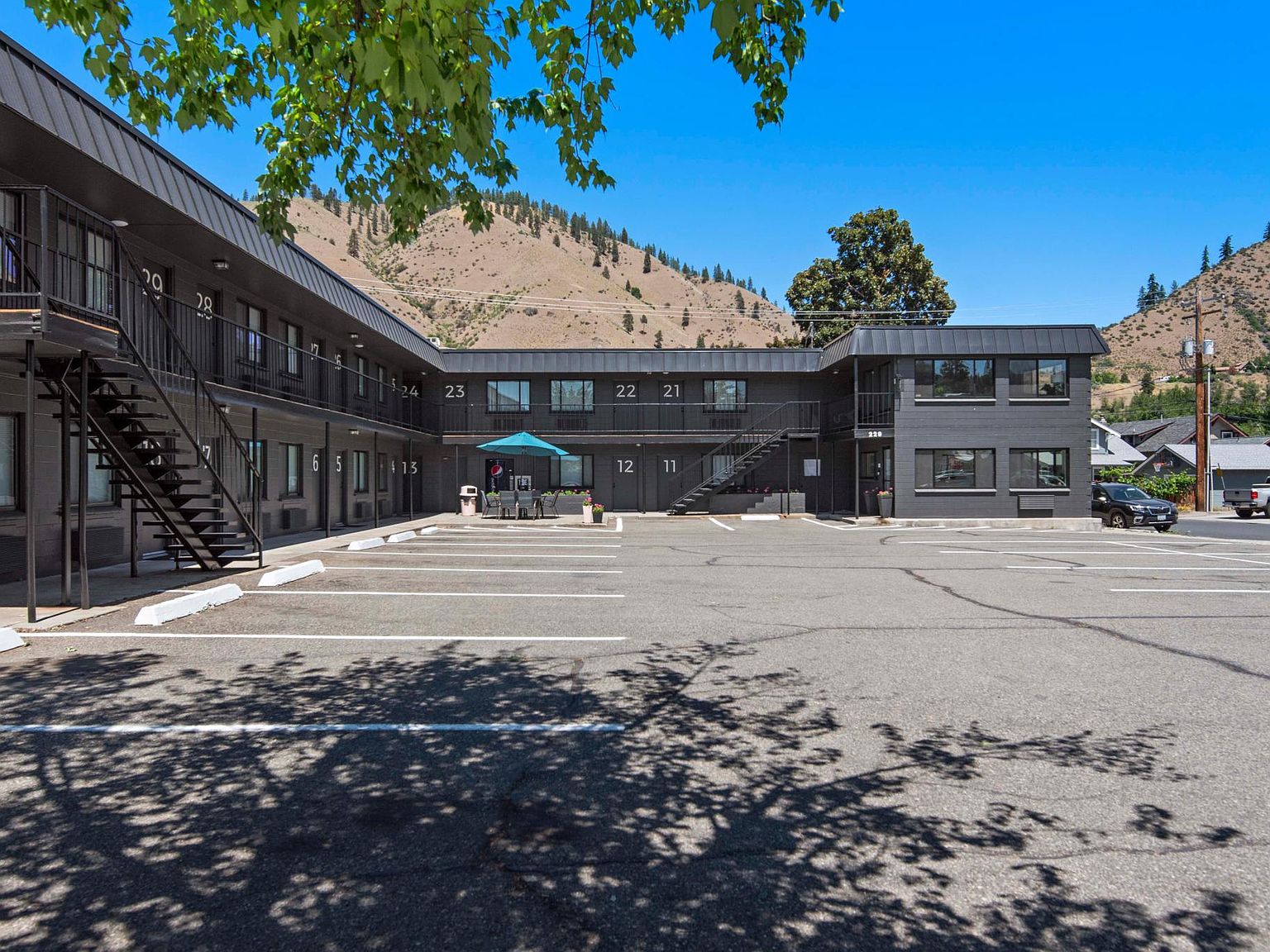 229 Cottage Ave, Cashmere, WA 98815 Zillow