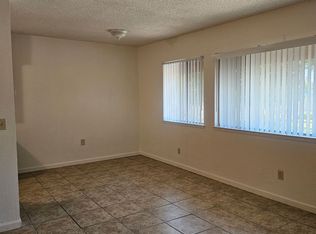 120 N Eaton Ave #22, Dinuba, CA 93618