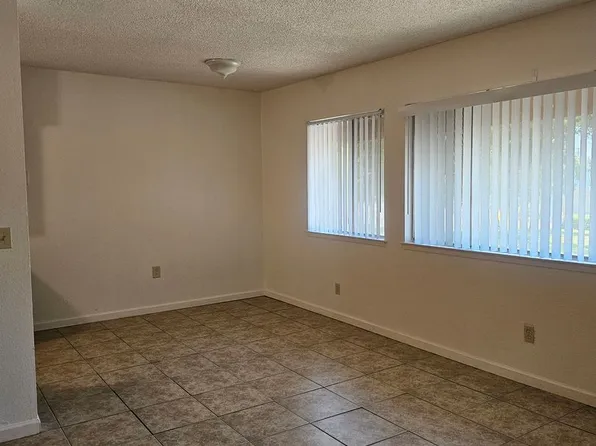 120 N. Eaton Ave, 120 N Eaton Ave #22, Dinuba, CA 93618