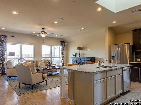 3rd image of 9947 Mulhouse Dr