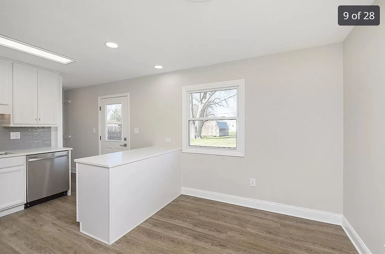 3 bed, 1325 sqft, $1,800 — Photo 2