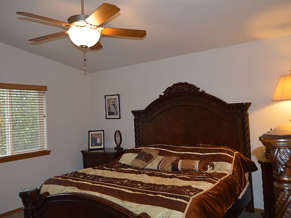 3rd image of 720 Darwins Way