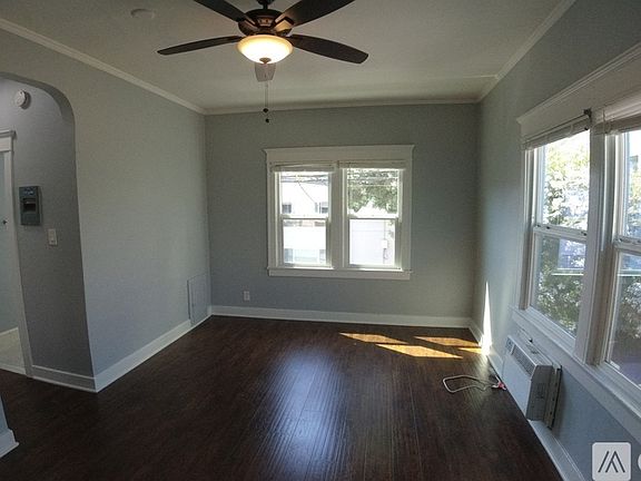 2nd image of 563 N Heliotrope Dr #209