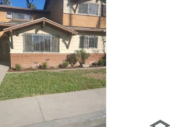 29 Scottsdale Dr S, Carson, CA 90745