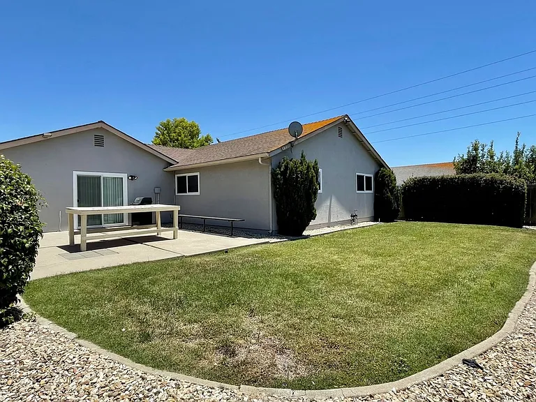 3180 Calle Jazmin — Photo 17